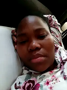 Real1SweetQueen online show from 11/04/25, 03:27