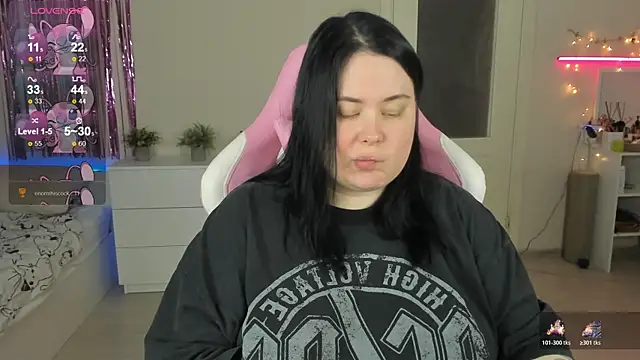Snapshot of Akemi_BBW chatting on 06/15/26, 10:06 Akemi BBW online show from 06/15/26, 10:06