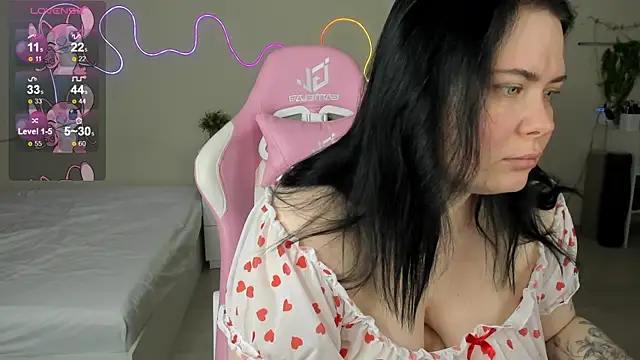 Snapshot of Akemi_BBW chatting on 07/06/26, 07:49 Akemi BBW online show from 07/06/26, 07:49