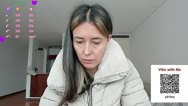 Snapshot of zoe_jeane_beker chatting on 03/25/26, 04:46 zoe jeane beker online show from 03/25/26, 04:46