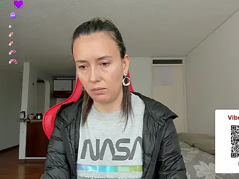 Snapshot of zoe_jeane_beker chatting on 05/19/26, 06:47 zoe jeane beker online show from 05/19/26, 06:47
