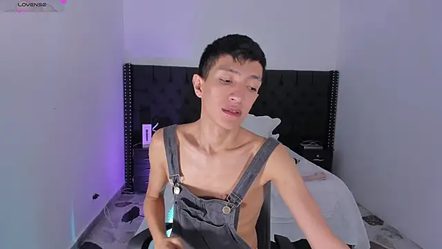 DereckCooperr online show from 01/03/25, 12:11