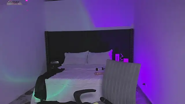 DereckCooperr online show from 01/05/25, 04:25