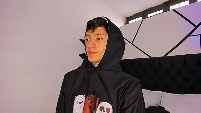 DereckCooperr online show from 03/10/25, 09:07