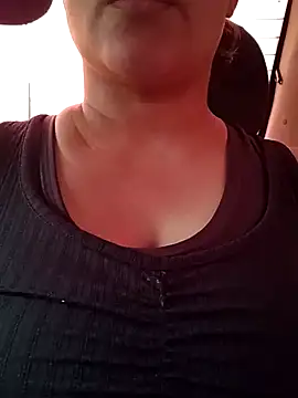 Snapshot of _Bella_Candy_ chatting on 12/16/24, 09:20 Bella Candy online show from 12/16/24, 09:20