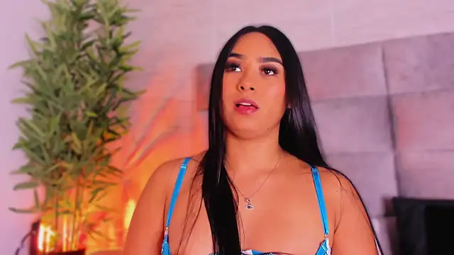 mia crawford online show from 03/19/25, 11:39