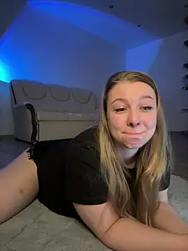 freiiaflower online show from 04/12/26, 03:22