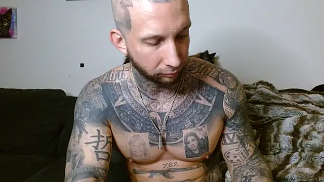 bobbybacala91 online show from 03/21/25, 12:40