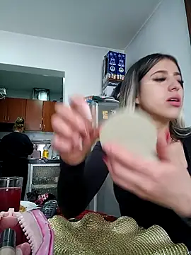 eva-2023 online show from 12/18/25, 05:52