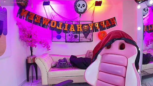 Isa reel online show from 10/30/25, 07:25