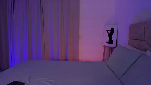 Snapshot of tina_olsen07 chatting on 10/04/25, 02:09 tina olsen07 online show from 10/04/25, 02:09