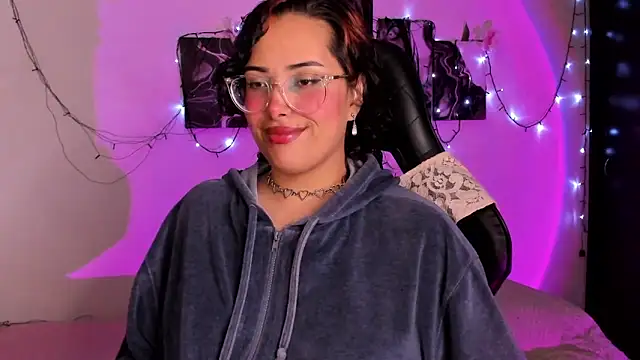 willow poisson online show from 11/10/25, 05:23