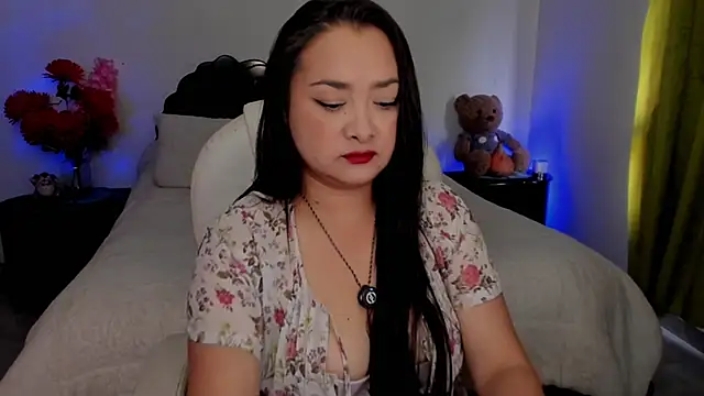 emilydolshe2 online show from 02/11/26, 02:00