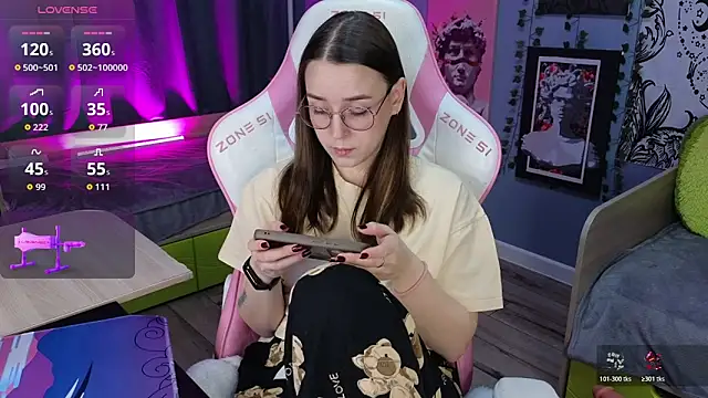 Sweet frosti online show from 12/17/25, 03:23