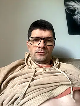 Juliano2289 online show from 09/25/25, 04:00