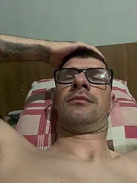 Juliano2289 online show from 04/15/26, 09:37