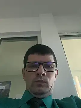 Snapshot of Juliano2289 chatting on 04/19/26, 06:10 Juliano2289 online show from 04/19/26, 06:10