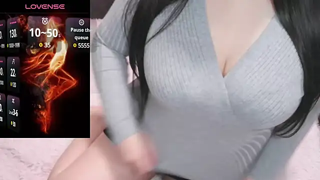 yuinyan3150 online show from 12/28/24, 01:18