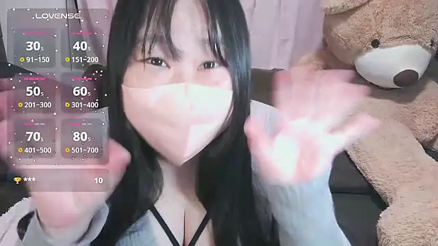 Snapshot of yuinyan3150 chatting on 05/14/26, 06:37 yuinyan3150 online show from 05/14/26, 06:37