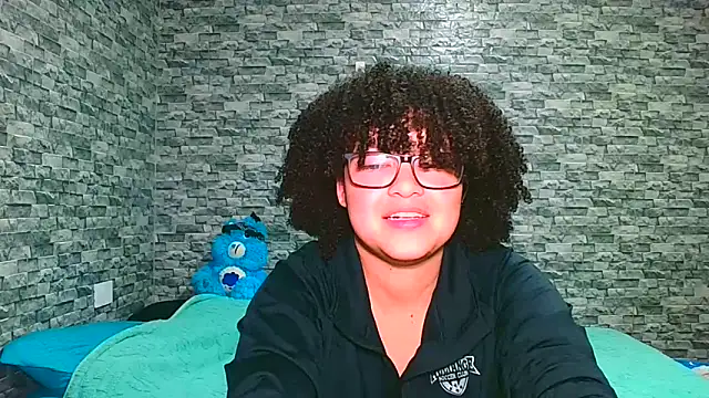 Snapshot of vanellope12 chatting on 02/10/26, 02:59 vanellope12 online show from 02/10/26, 02:59