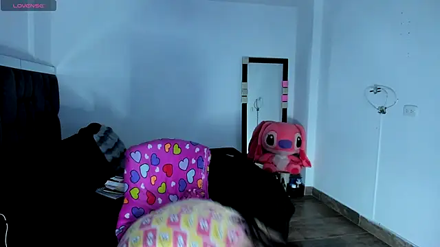 SweetMegan 1 online show from 10/07/25, 02:20