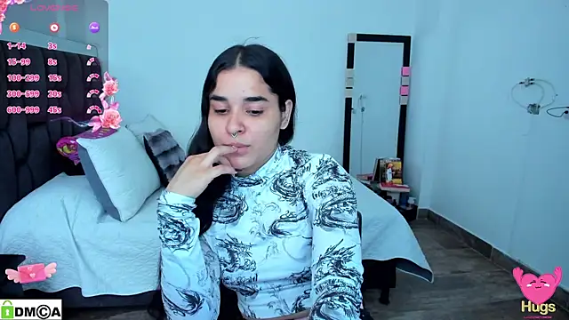 SweetMegan 1 online show from 10/24/25, 12:23
