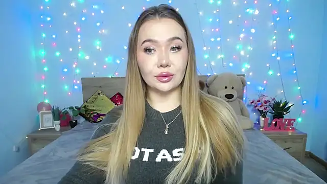 StacyYellig online show from 01/26/25, 02:35