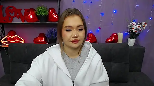 StacyYellig online show from 03/05/25, 06:12