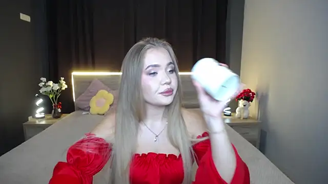 StacyYellig online show from 09/12/25, 07:58