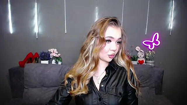 StacyYellig online show from 04/15/26, 08:20