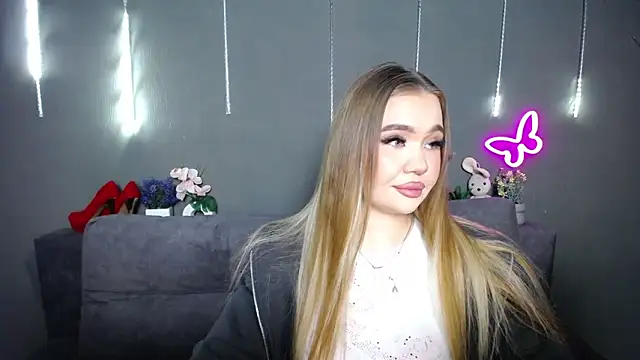 StacyYellig online show from 04/17/26, 08:34