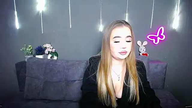 StacyYellig online show from 04/24/26, 08:33