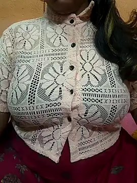 CUTE SOPHIA- online show from 01/31/25, 07:18