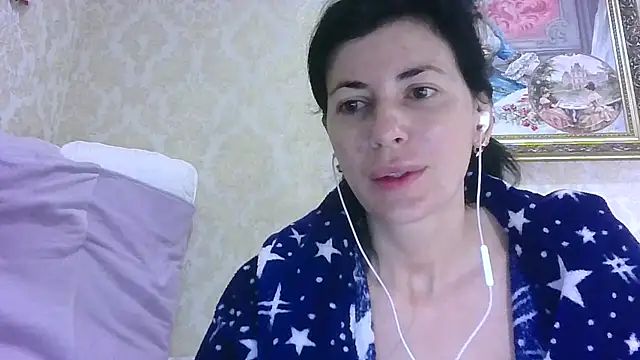 Snapshot of StunnigArt chatting on 06/04/26, 01:22 StunnigArt online show from 06/04/26, 01:22