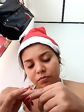 Snapshot of stefanie010 chatting on 12/01/24, 04:29 stefanie010 online show from 12/01/24, 04:29