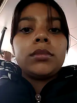 Snapshot of stefanie010 chatting on 01/29/25, 02:21 stefanie010 online show from 01/29/25, 02:21