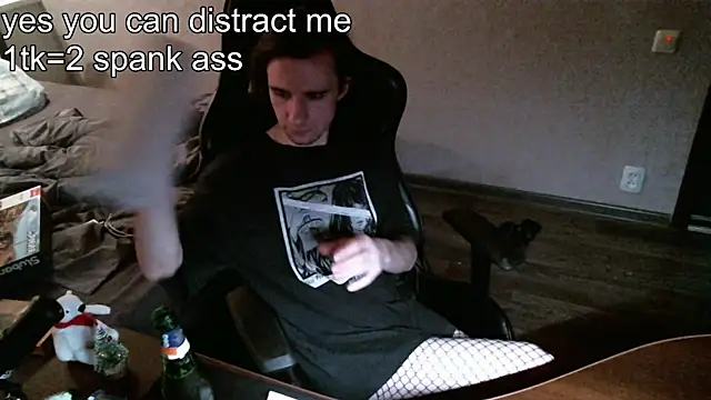 izilizi 23 online show from 12/18/24, 03:44