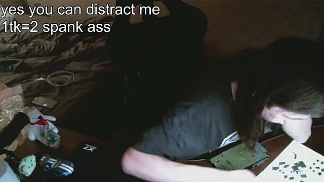 izilizi 23 online show from 12/18/24, 06:46