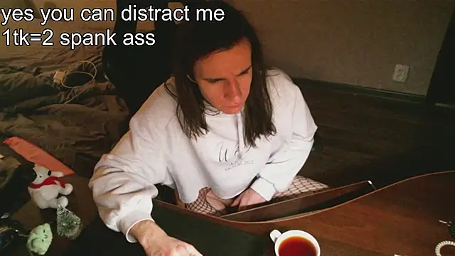 izilizi 23 online show from 12/28/24, 03:15