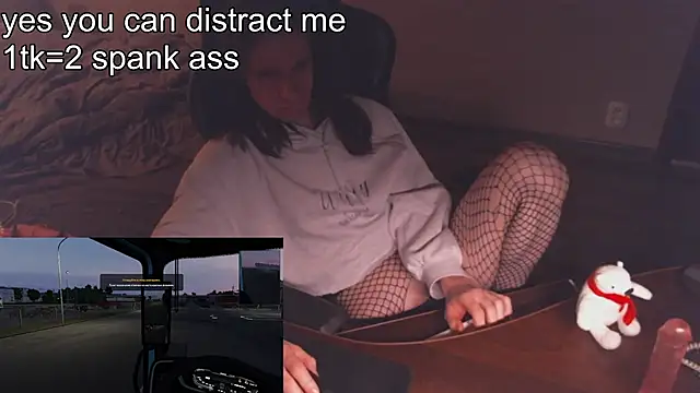 izilizi 23 online show from 12/28/24, 03:59