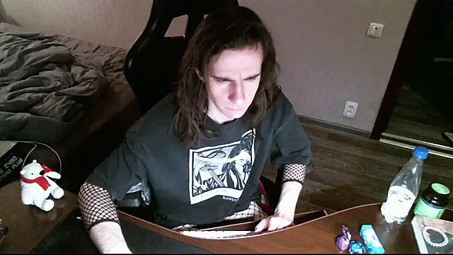 izilizi 23 online show from 02/14/25, 05:14