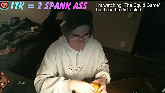 izilizi 23 online show from 09/19/25, 05:57