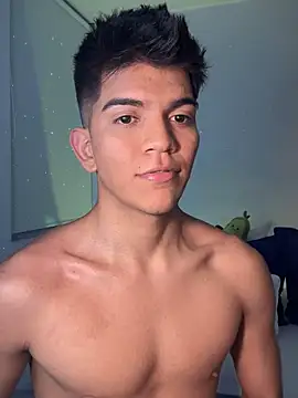 santiago 01 online show from 02/13/25, 01:19