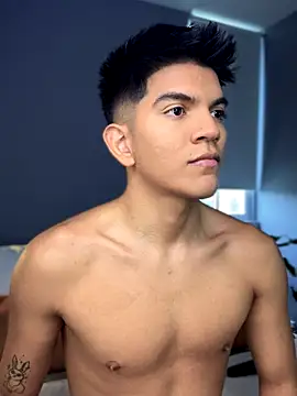 santiago 01 online show from 09/14/25, 08:08