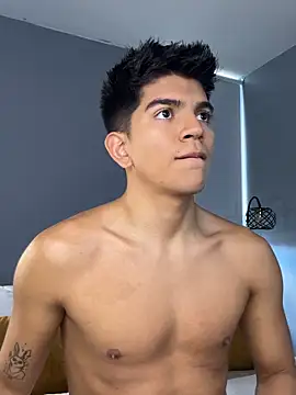 santiago 01 online show from 10/05/25, 06:28