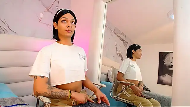 emily lady20 online show from 05/28/26, 11:29
