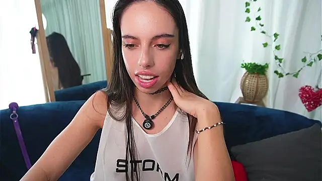 Dayna Nebula online show from 11/10/25, 03:16