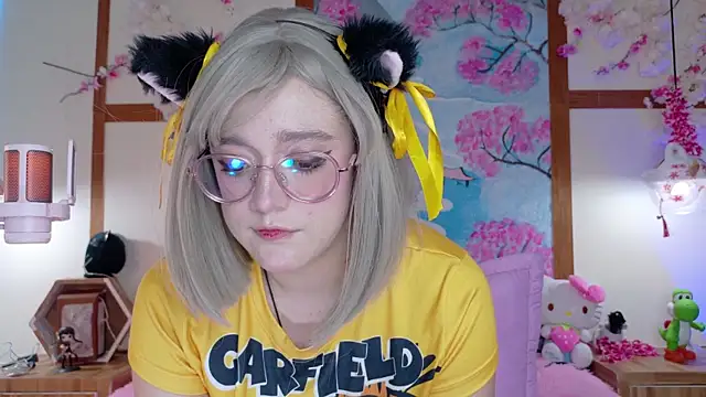 NaomiShimizu online show from 03/04/25, 12:29