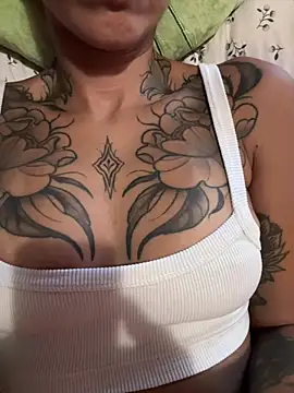 Snapshot of Nadiasexy chatting on 07/08/26, 05:50 Nadiasexy online show from 07/08/26, 05:50