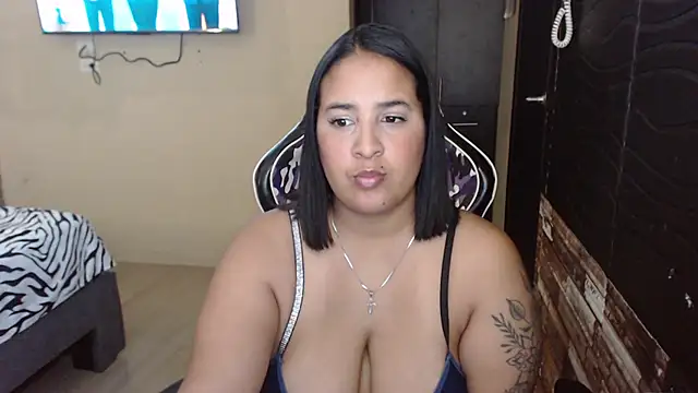 Snapshot of KathyHardcore69 chatting on 05/11/26, 04:29 KathyHardcore69 online show from 05/11/26, 04:29